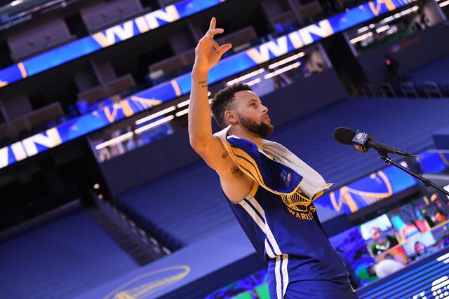 记者批姆巴佩：姆巴佩状态不像职业球员